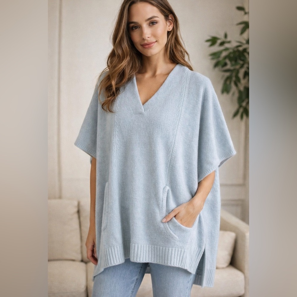 Amici 100% Cashmere Blue Gray Poncho Sweater L Quiet Luxury Cozy Soft Minimalist